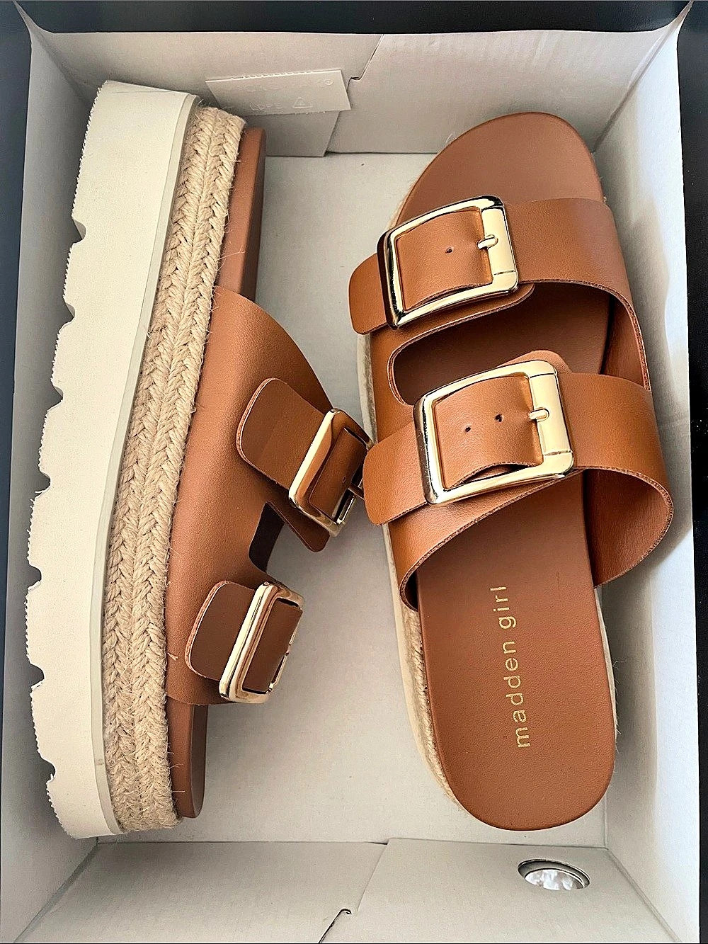 madden girl Mythical Platform Sandal Brown & Cream